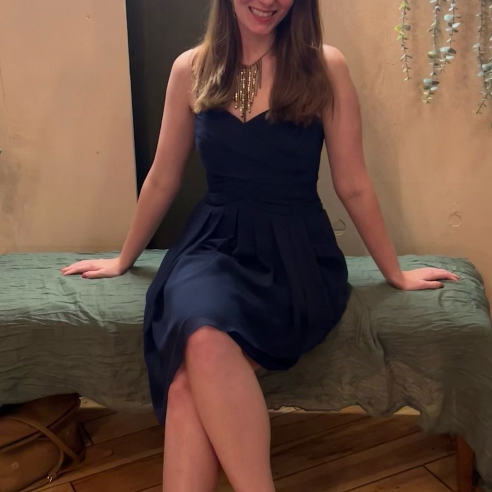David’s Bridal Navy Strapless Ruffled Dress Size 4 - Picture 3 of 9
